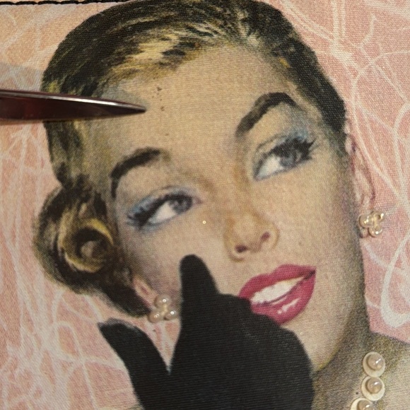 Forever by Fossil Retro Beaded Sequins Black Mini Bag with Key Charm - Picture 11 of 13